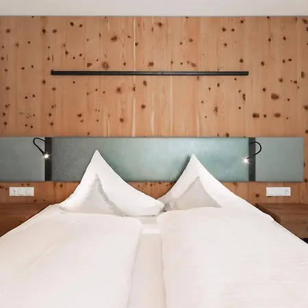 Piz Buin 4* Ишгль