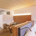 Szálloda Piz Buin 4*