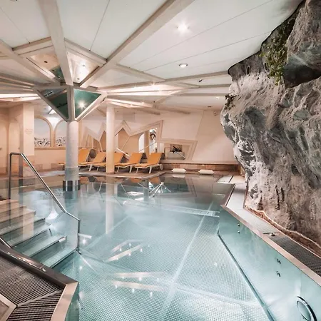 Piz Buin 4*