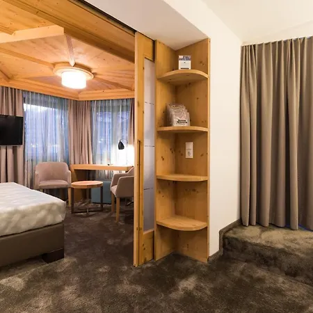 فندق Piz Buin 4*