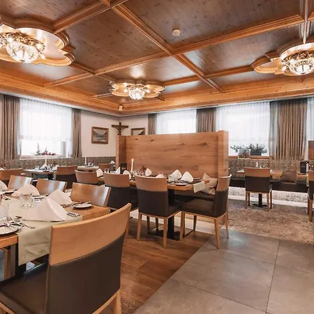 Piz Buin Hotell 4*