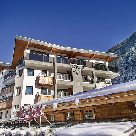 Piz Buin 4*
